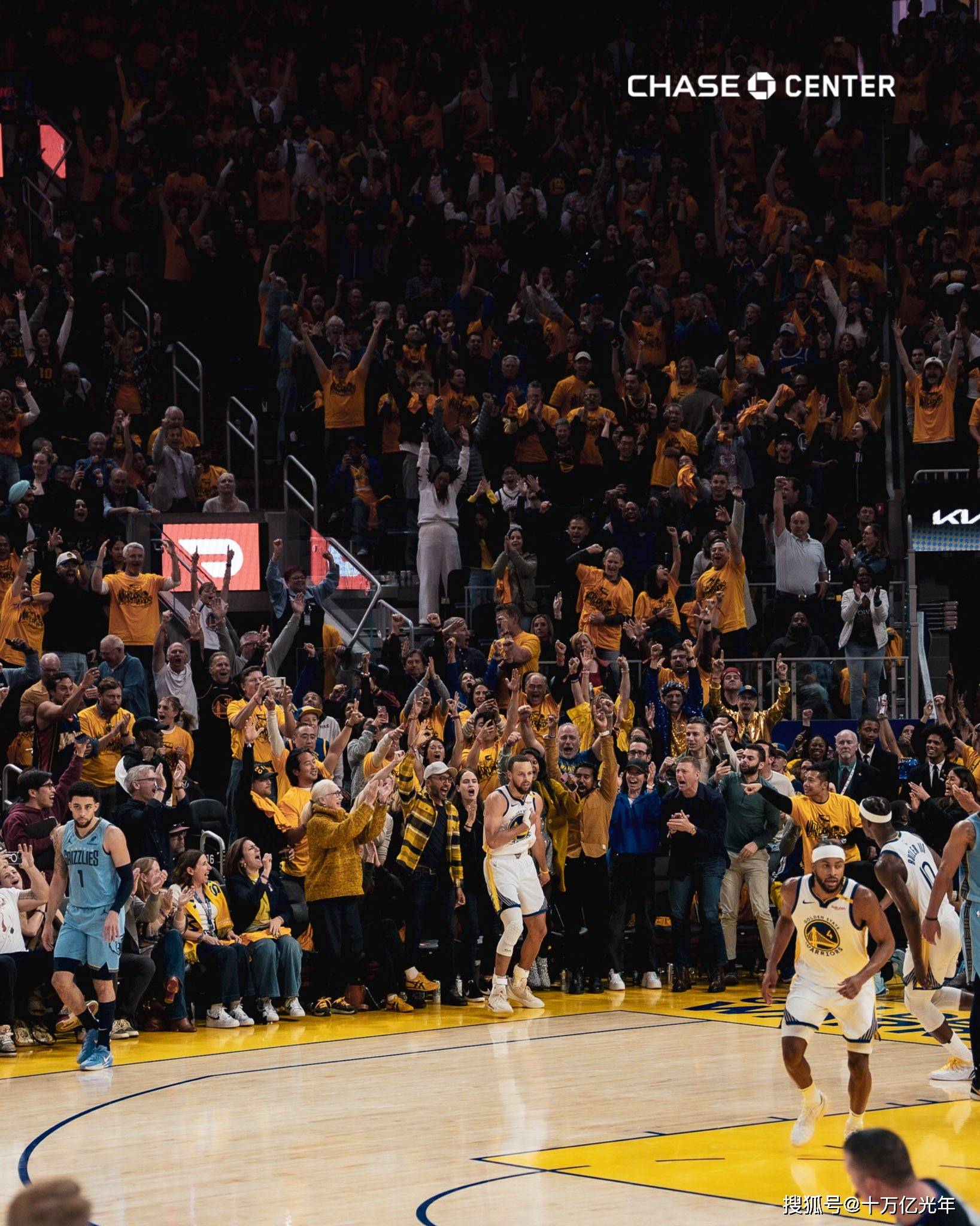 库里重返赛场，持续失利首场状态出色，加拿大队观众沸腾！-九游游戏平台